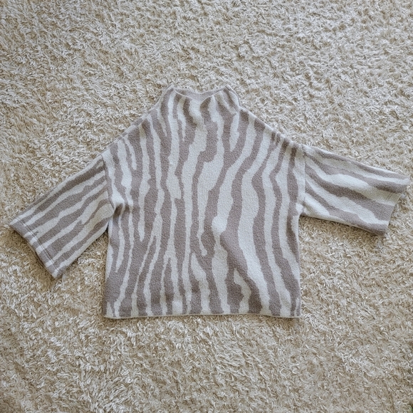 Womens Mock Neck Knit Sweater Pullover Zebra Print Express Size M - Picture 1 of 5